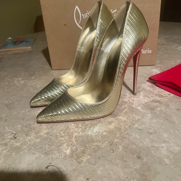 NIB Christian Louboutin So Kate 120 Platine Champagne Gold Calf Metallic Pumps - Picture 11 of 12